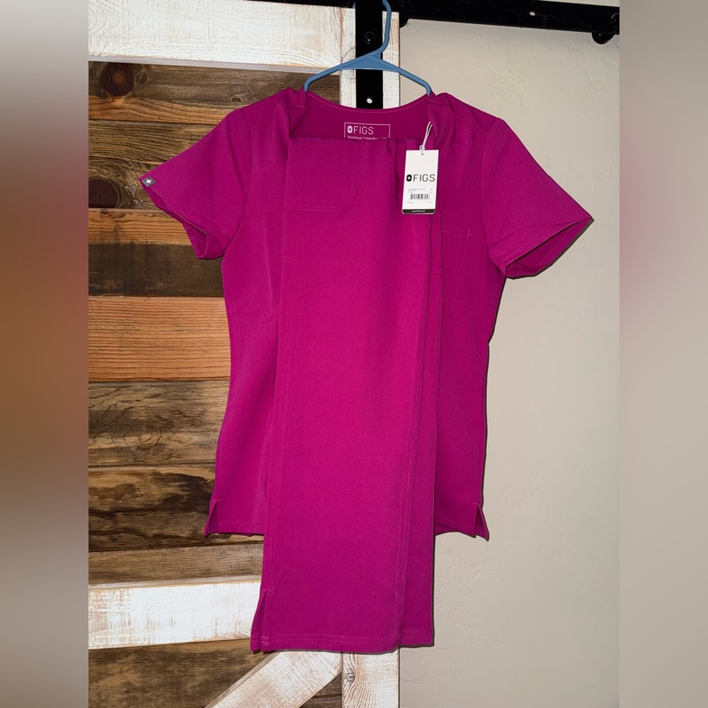 NEW with Tags Figs Pink Scrub Set